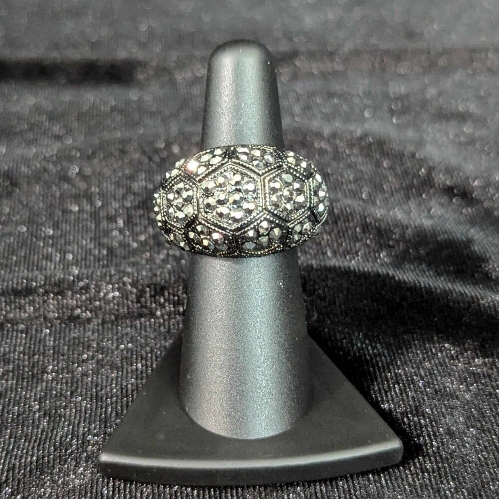 Expandable and Unique Silver Hematite Costume Ring